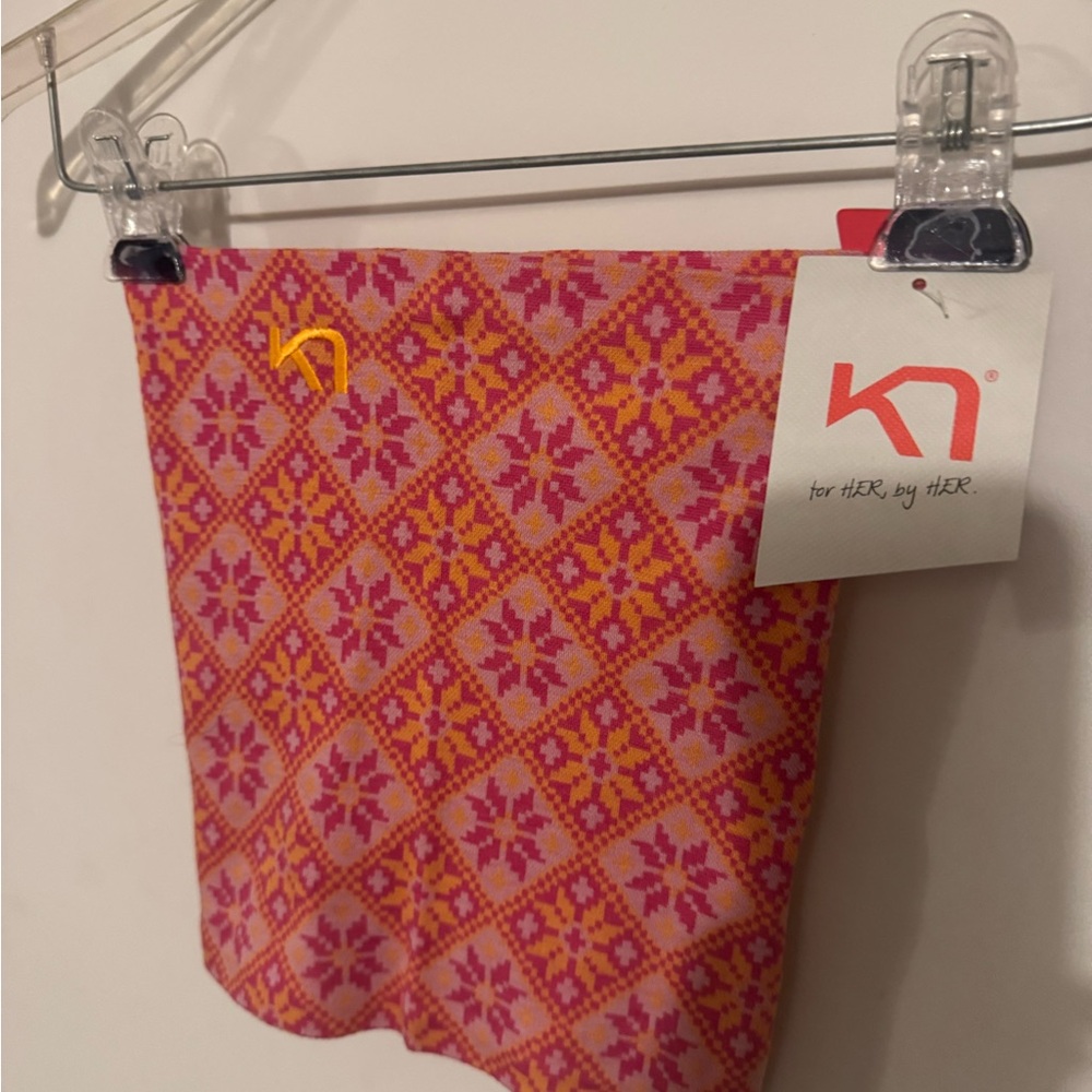NWT Kari Traa Pink and Orange Scarf